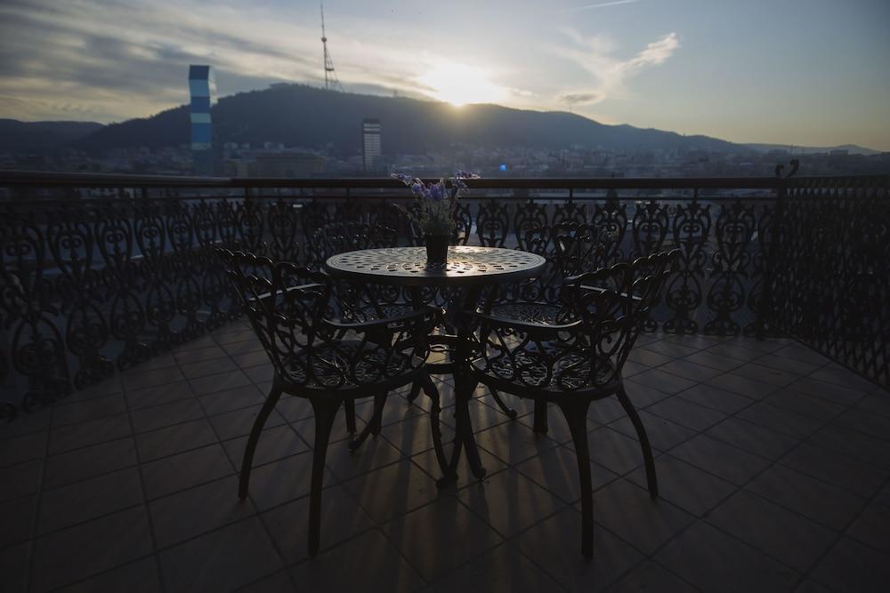 New Tiflis Hotel Exterior foto